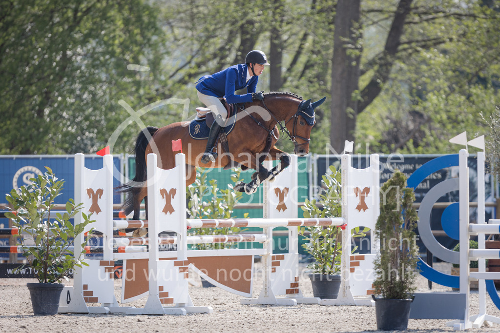 220426_Mühlen_04SprgPf-L-442 | Oerlinghausen Währentrup 26.08.2021, Stilspringprüfung Kl.A*