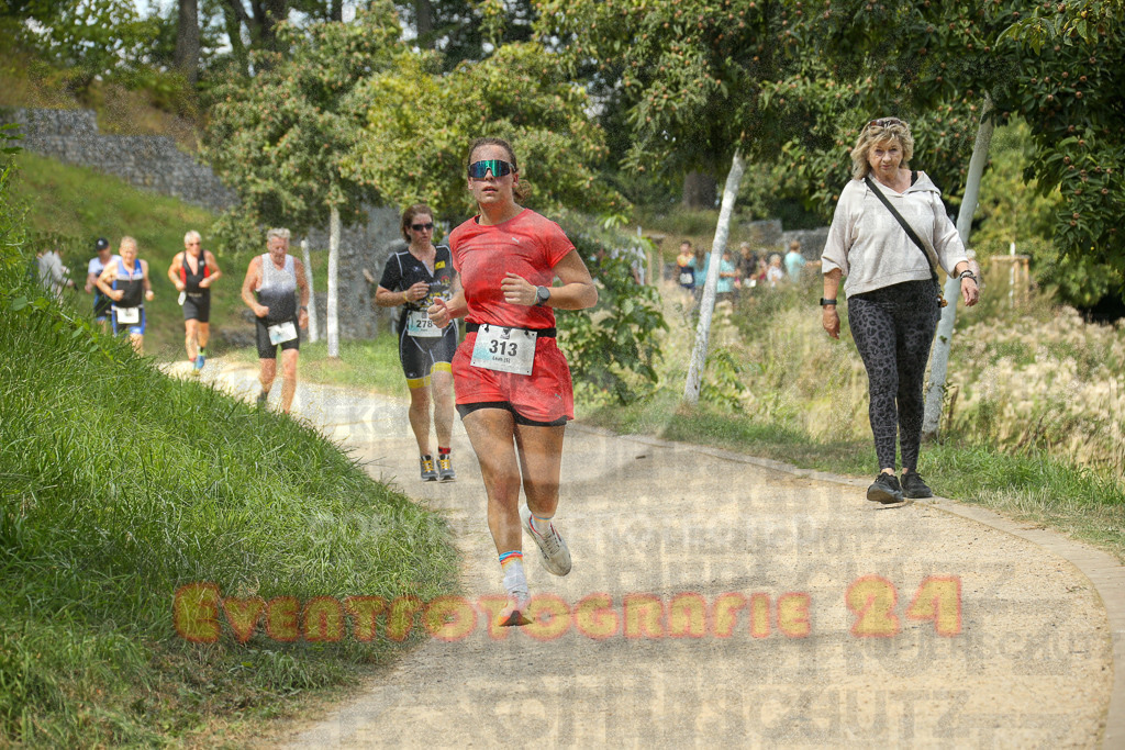 250824_1343_EX1_3357 | Sportfotografie im Rhein-Sieg Kreis, Köln, Bonn, NRW, Rheinland Pfalz, Hessen, etc. Unser Tätigkeitsfeld umfasst den Laufsport vom Volkslauf über den Marathon, Duathlon, Triathon bis zum Ultralauf wie Kölnpfad Ultra oder Schindertrail.