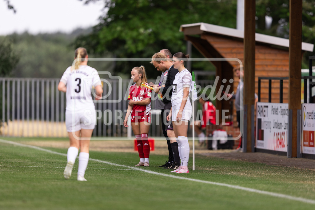 Fußball I Frauen I Testspiel I SpVg Aurich - DJK Arminia Ibbenbüren I 15378 | realhellocedii - Realisiert mit Pictrs.com