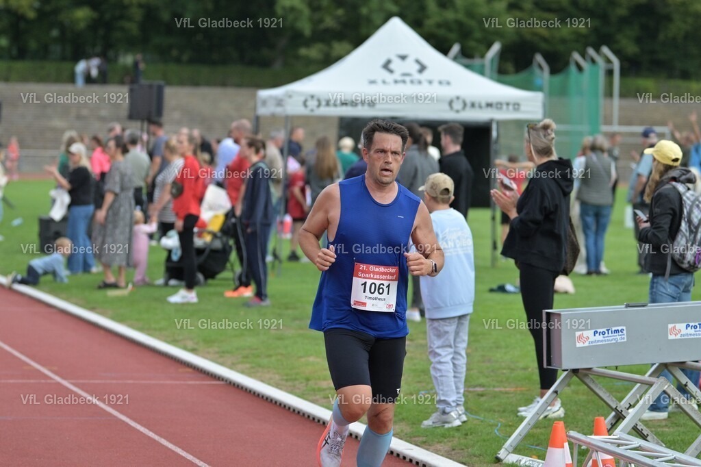 2026-08-23_Sparkassenlauf_10KM_KH_000504 | Die Fotografen - Realisiert mit Pictrs.com