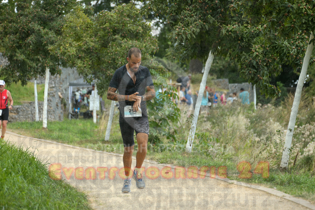 250824_1355_EX1_4273 | Sportfotografie im Rhein-Sieg Kreis, Köln, Bonn, NRW, Rheinland Pfalz, Hessen, etc. Unser Tätigkeitsfeld umfasst den Laufsport vom Volkslauf über den Marathon, Duathlon, Triathon bis zum Ultralauf wie Kölnpfad Ultra oder Schindertrail.