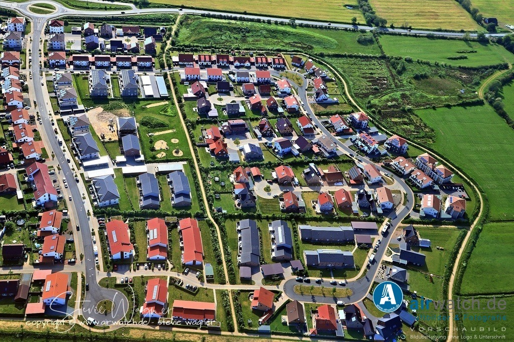 Luftbild Husum Nordsee, Lund, Husumer Str. , Margarete Boehme, Carlotte v. Krogh | Entdecken Sie atemberaubende Luftbilder und Fotografien auf airwatch.de - Tauchen Sie ein in eine Welt voller faszinierender Aufnahmen aus der Vogelperspektive.