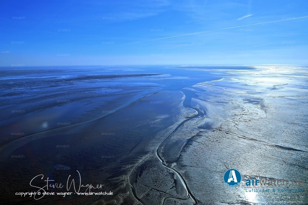 Luftbild Siel Sönke-Nissen-Koog | Luftbild Siel Sönke-Nissen-Koog im Hintergrund Nordstrandischmoor und Pellworm im nordfriesischen Wattenmeer