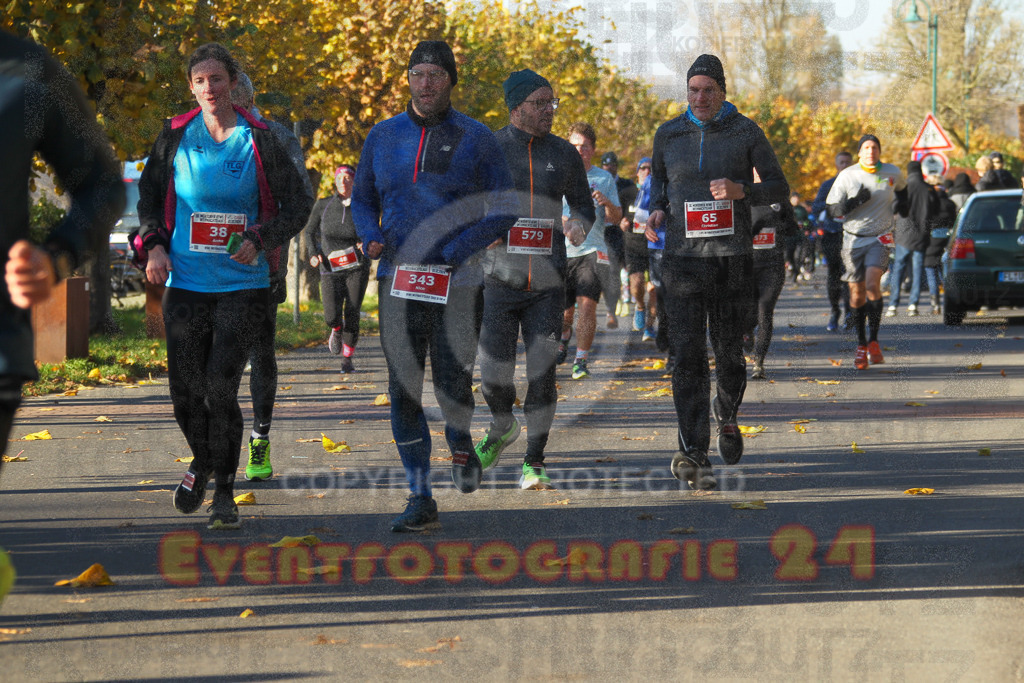 241201_1144_EV4_1584 | Sportfotografie im Rhein-Sieg Kreis, Köln, Bonn, NRW, Rheinland Pfalz, Hessen, etc. Unser Tätigkeitsfeld umfasst den Laufsport vom Volkslauf über den Marathon, Duathlon, Triathon bis zum Ultralauf wie Kölnpfad Ultra oder Schindertrail.