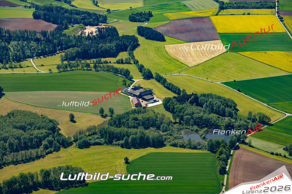 Das Luftbild zeigt :  Kemnath - Die Luftaufnahme wurde 2024 vom UL-Flugzeug aus erstellt ( keine Drohne ) - Hochauflösende Luftaufnahme - Für grossformatige Ausdrucke geeignet. Die Geschenkidee !Mit Lizenz und Bildrechte bestellbar