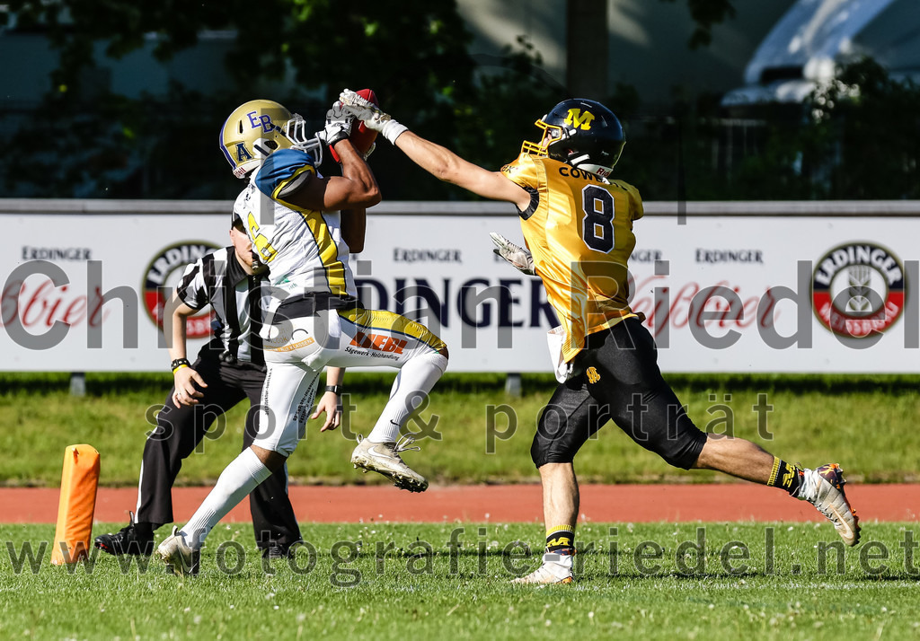 2022-05-14_126_Erding_Bulls_gegen_Munich_Cowboys_2 | Erding, Deutschland, 14.05.2022:
Fußball, Regionalliga 2022, 3. Spieltag, Erding Bulls gegen Munich Cowboys 2, Endergebnis: 20:30

Evidanio Quinones III (Erding Bulls, #6)

Foto: Christian Riedel / fotografie-riedel.net