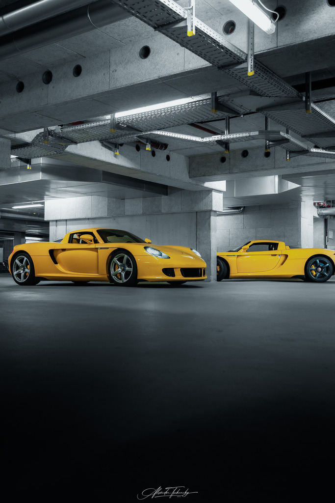 Carrera GT Double Trouble | Entdecken Sie die faszinierende Welt von Alexander Tschuncky Arts: Kreative Fotografie, atemberaubende Automobilkunst und hochwertiger Bilderdruck. Lassen Sie sich inspirieren! - Realisiert mit Pictrs.com
