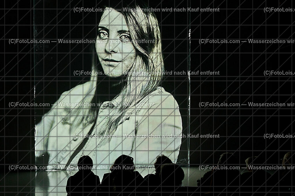 ALP8820_Linz_ARS-Elektr_MH_Nassplattenfoto_Gallhuber Katharina | (C)FotoLois.com, Alois Spandl, Linz an der Donau - ARS Elektronica Center, Multimediashow über Nassplattenfotografie von Markus Hofstätter, Fr 13. Oktober 2023.