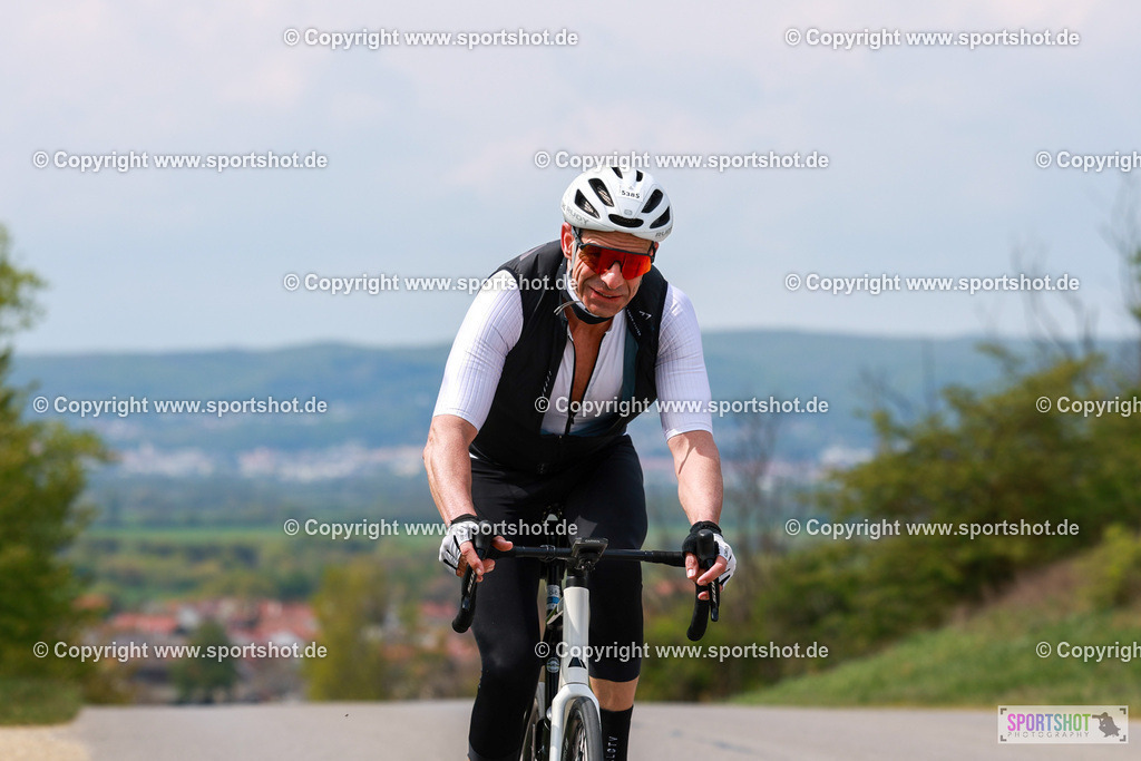 166_AR6_2104 | Neusiedlersee Radmarathon 2026@sportshot_your_pictrs #yourpictures#roadtowm2029 #nrm #neusiedlerseeradmarathon #neusiedlersee #neusiedlerseetourismus #burgenland #mörbisch #nrm26 #burgenlandtourismus #voglundco #poweredbyburgenlandtourismus #radsport #rad #marathon #ucigranfondo #visitburgenland #ucigranfondoworldseries