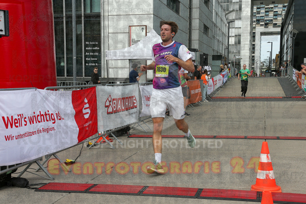 250920_1321_EX1_4140 | Sportfotografie im Rhein-Sieg Kreis, Köln, Bonn, NRW, Rheinland Pfalz, Hessen, etc. Unser Tätigkeitsfeld umfasst den Laufsport vom Volkslauf über den Marathon, Duathlon, Triathon bis zum Ultralauf wie Kölnpfad Ultra oder Schindertrail.