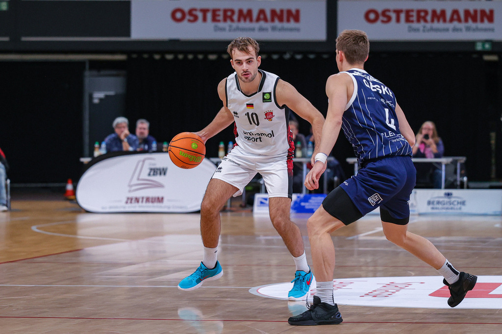 BAYER GIANTS vs VfL Sparkassenstars Bochum-12 | Fotos von Basketballspielen aus dem Raum NRW fotografiert von Gero Mueller-Laschet und Daniel Schaefer - Realisiert mit Pictrs.com