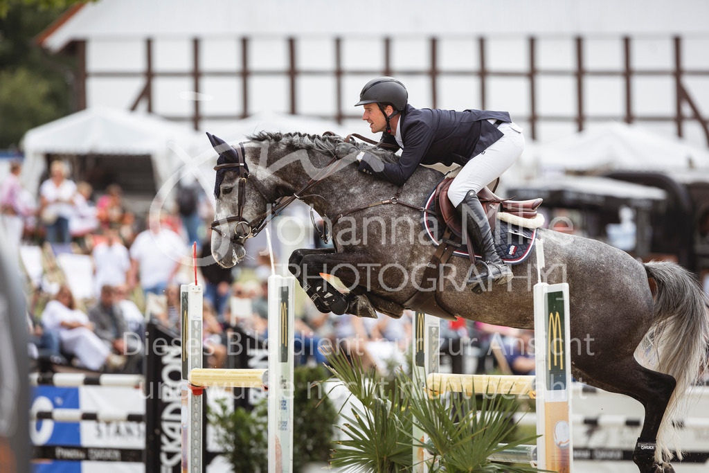 240714_BHO_M2-Spr-2-393 | Deine schönsten Turniermomente als professionelle Fotos! Entdecke hochwertige Pferdesport-Fotografie im Online-Shop. Jetzt Fotos finden & bestellen!