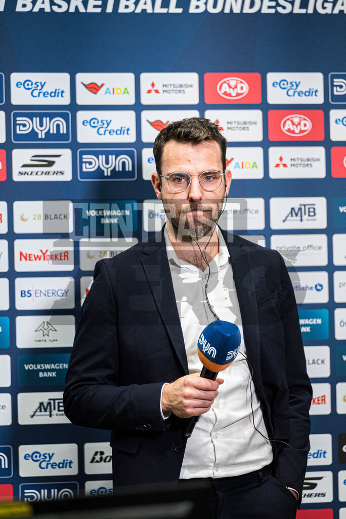 Basketball I Herren I Bundesliga I Saison 2025/2026 I 7. Spieltag I Basketball Löwen Braunschweig - Veolia Towers Hamburg | CONTRAST ZERØ MEDIA - Realisiert mit Pictrs.com