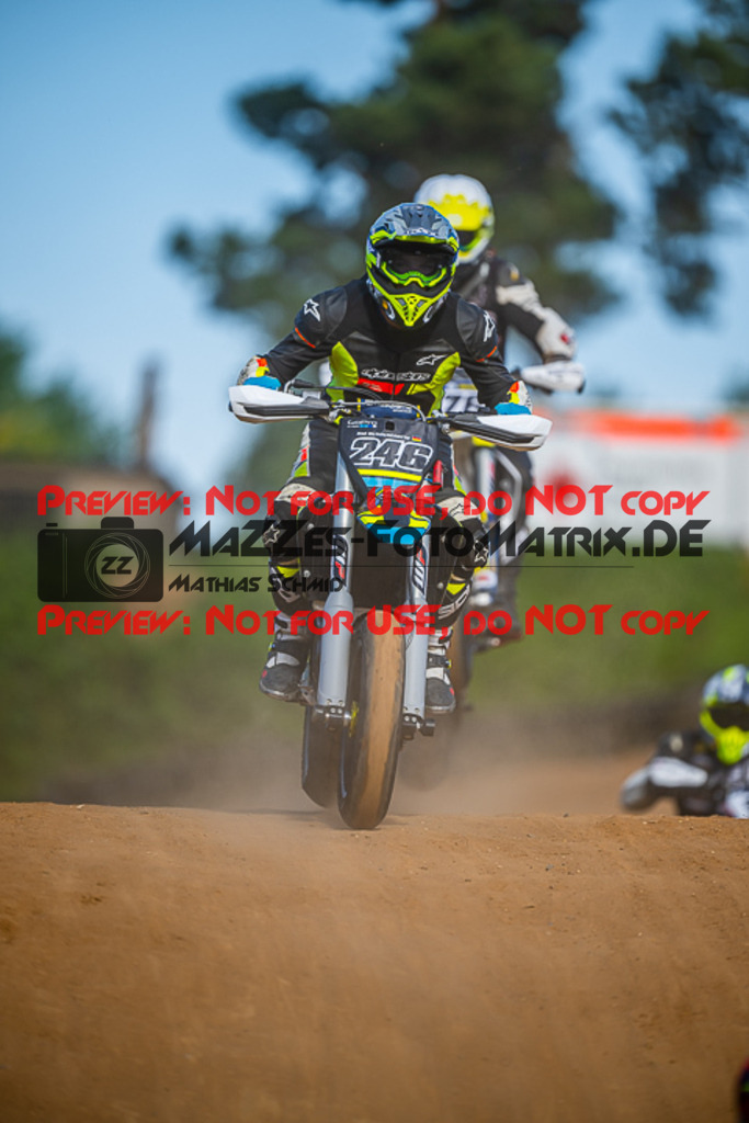 MaZZes_FotoMatrix_220528_5466 | Fotograf Mathias Schmid
Sportfotograf,
Eventfotograf,
Hochzeitsfotograf,
Portraitfotograf