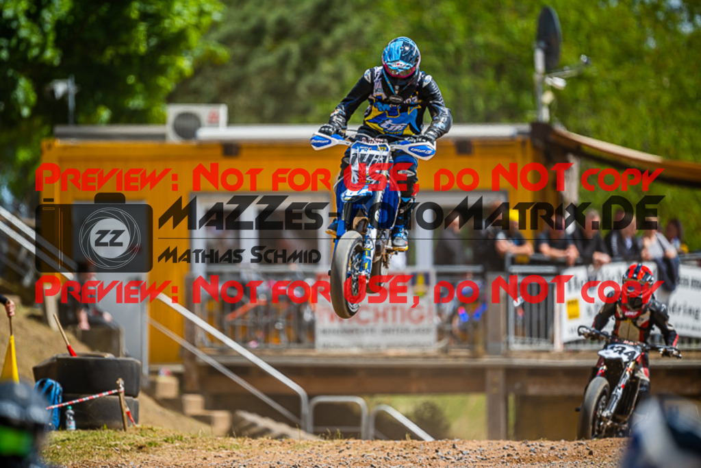 MaZZes_FotoMatrix_220529_8051 | Fotograf Mathias Schmid
Sportfotograf,
Eventfotograf,
Hochzeitsfotograf,
Portraitfotograf