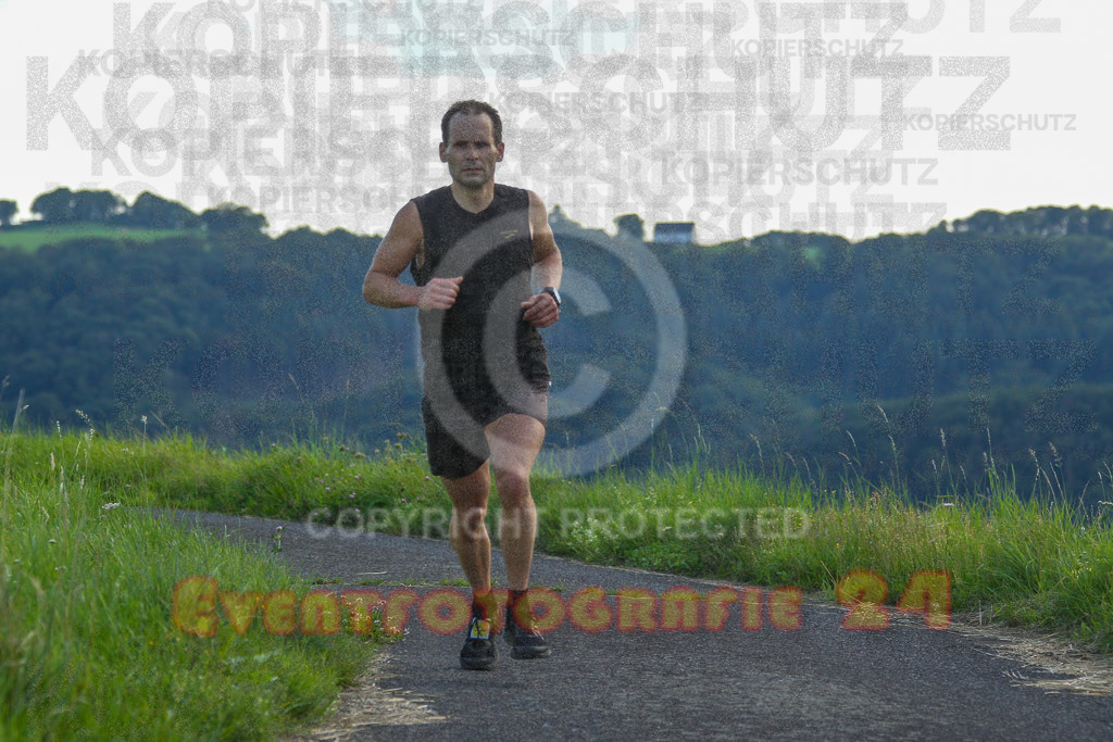 230804_1900_EV4_3949 | Sportfotografie im Rhein-Sieg Kreis, Köln, Bonn, NRW, Rheinland Pfalz, Hessen, etc. Unser Tätigkeitsfeld umfasst den Laufsport vom Volkslauf über den Marathon, Duathlon, Triathon bis zum Ultralauf wie Kölnpfad Ultra oder Schindertrail.
