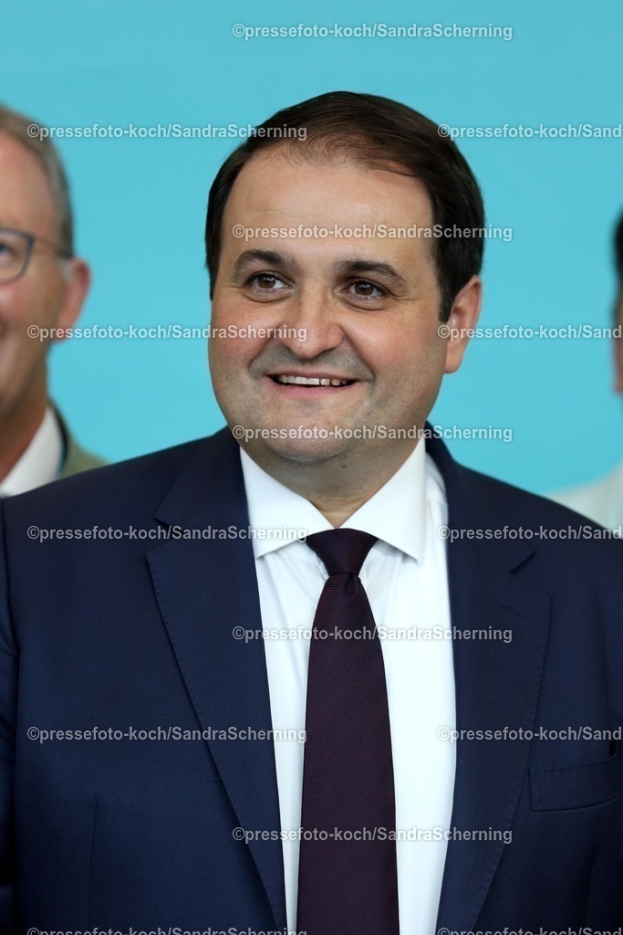 xsscx30082502041 | 30.08.2025, xsscx, Nathanael Liminski auf dem 47. Landesparteitag der CDU Nordrhein-Westfalen mit dem Motto - SO! geht kommunal - im World Conference Center in Bonn Nordrhein-Westfalen Deutschland