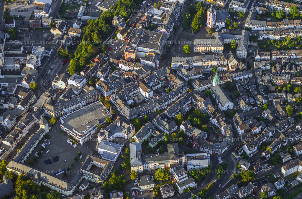 3291033 | Online-Shop für Luftbilder aus Deutschland. Seit über 45 Jahren baut Gerhard Launer das Luftbildarchiv mit unterschiedlichsten Themen stetig weiter aus.