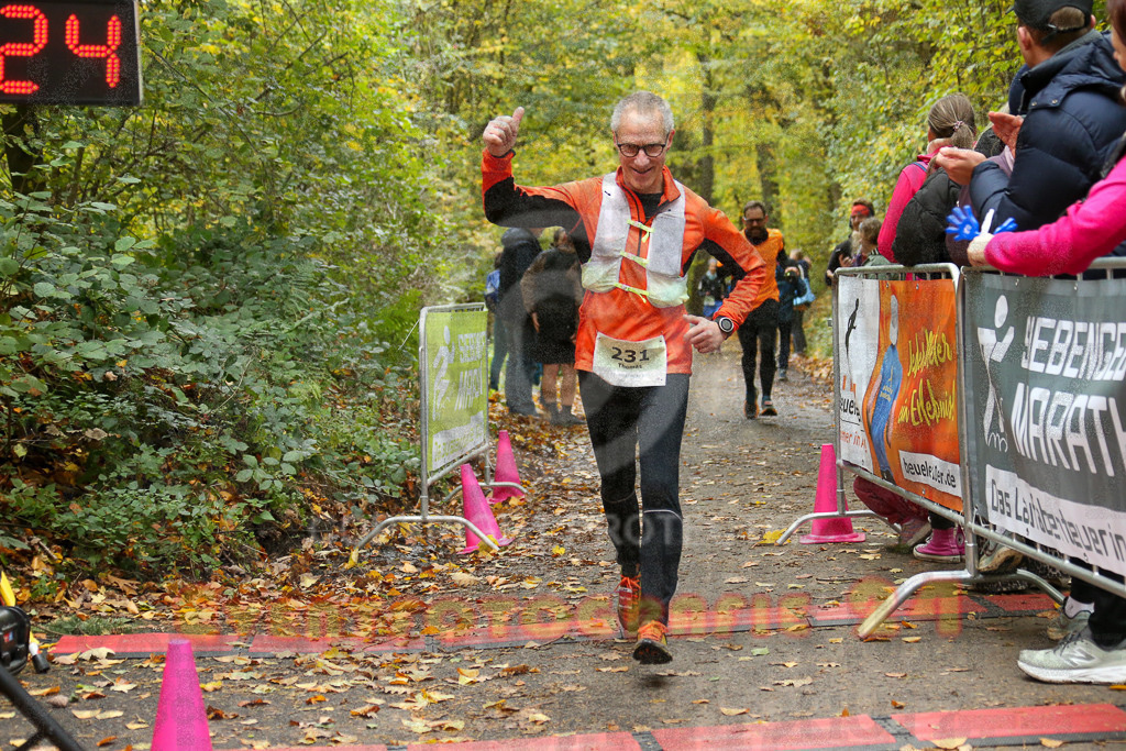 251026_1307_EX1_2540 | Sportfotografie im Rhein-Sieg Kreis, Köln, Bonn, NRW, Rheinland Pfalz, Hessen, etc. Unser Tätigkeitsfeld umfasst den Laufsport vom Volkslauf über den Marathon, Duathlon, Triathon bis zum Ultralauf wie Kölnpfad Ultra oder Schindertrail.