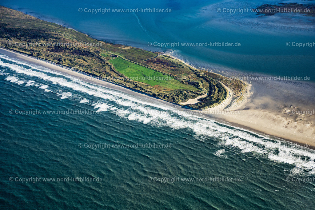Juist_Westseite_ELS_4079231021 | JUIST 23.10.2021 Sandstrand- Landschaft an der Ostfriesischen Insel in Juist, im Bundesland Niedersachsen. Weiterführende Informationen bei: Inselgemeinde und Kurverwaltung Juist. // Beach landscape on the Island of Juist in the state Lower Saxony. Further information at: Inselgemeinde und Kurverwaltung Juist. Foto: Martin Elsen