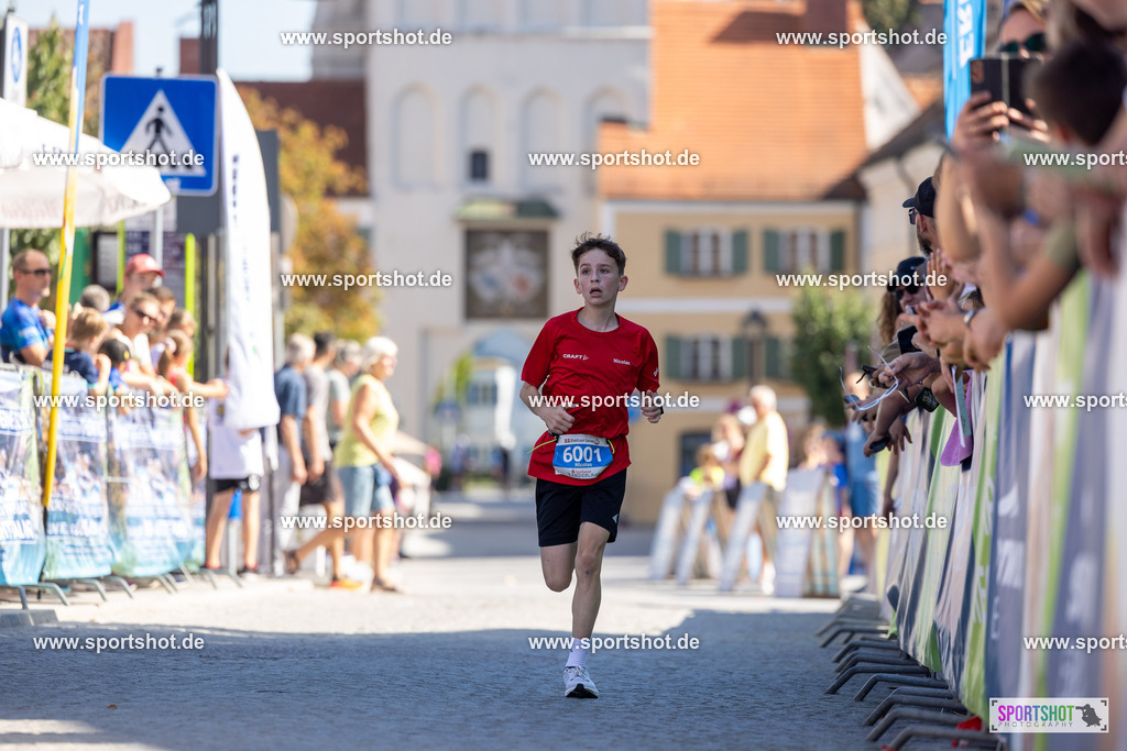 VJ__3569 | Stadtlauf Erding 2025 #stadtlauferding #erdingstadtlauf #stadtlauf_erding #laufmotivation #trisporterding #yourpictrs #sportshot_your_pictrs
