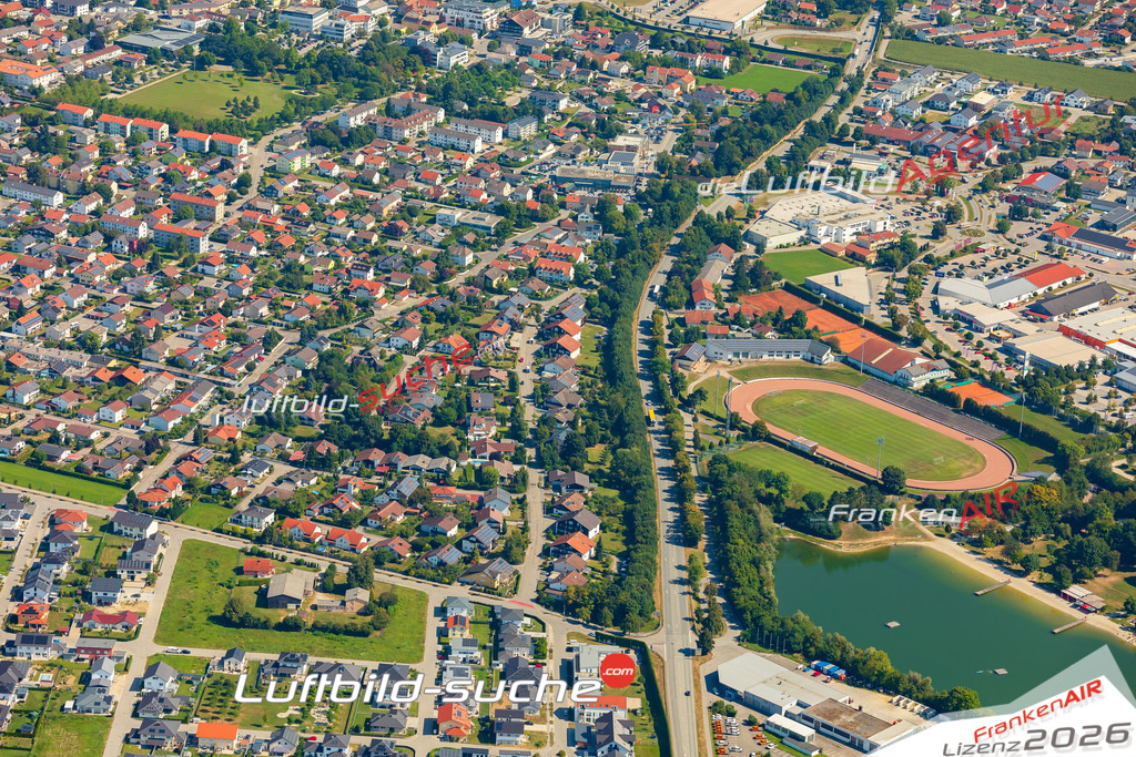 Luftaufnahme von Pocking - Die Luftaufnahme wurde 2025 vom UL-Flugzeug heraus erstellt ( keine Drohne ) - Hochauflösende Luftaufnahme - für professionelle Ausdrucke geeignet. Die Geschenkidee !Mit Lizenz und Bildrechte bestellbar