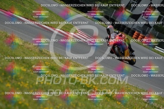 2024_07_08_PBK_54191 | Sportfotografie; SlowMotion; Video; Rennstrecke; Hafeneger; Speer; Racing; RSE; BMW; CBO; Trackday; Motorsportarena; Hockenheimring; Brno; Most; Barcelona; Valencia