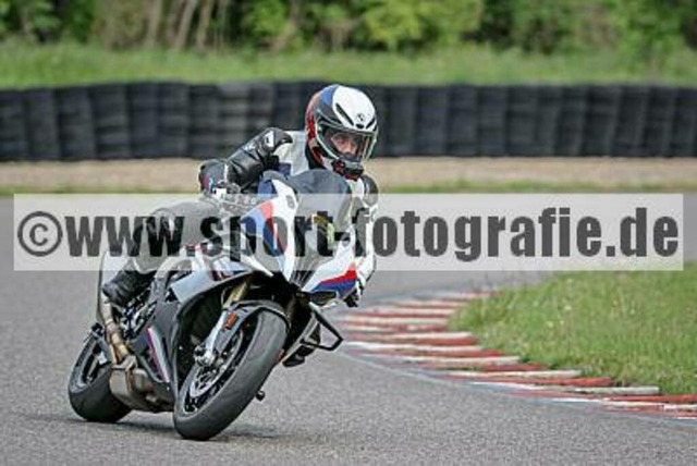 spof3425 | Professionelle Fotos von Sportveranstaltungen, aber auch Hochzeiten und anderen Events. - Realisiert mit Pictrs.com