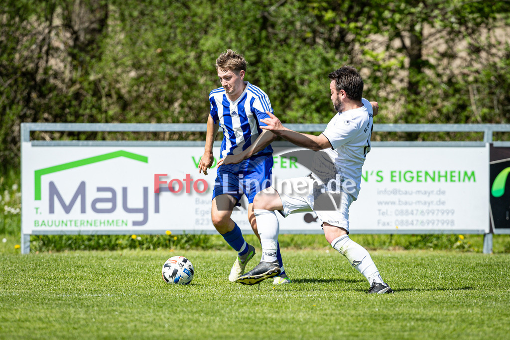 SG SV Eberfing/SV Söchering gegen FSV Höhenrain II | Fußball Herren A-Klasse Gruppe 5 Zugspitze 2025/26 21. Spieltag, SG SV Eberfing/SV Söchering gegen FSV Höhenrain II, 20260426,Zweikampf,2026-04-26 in 82395 Obersöchering (Sportplatz Obersöchering, Platz 1, Sportanger), Thomas KÖHLER (FSV Höhenrain II 9), Thomas HAAS (SG SV Eberfing/SV Söchering 17)Copyright: WolfgangxLindner www.foto-lindner.de