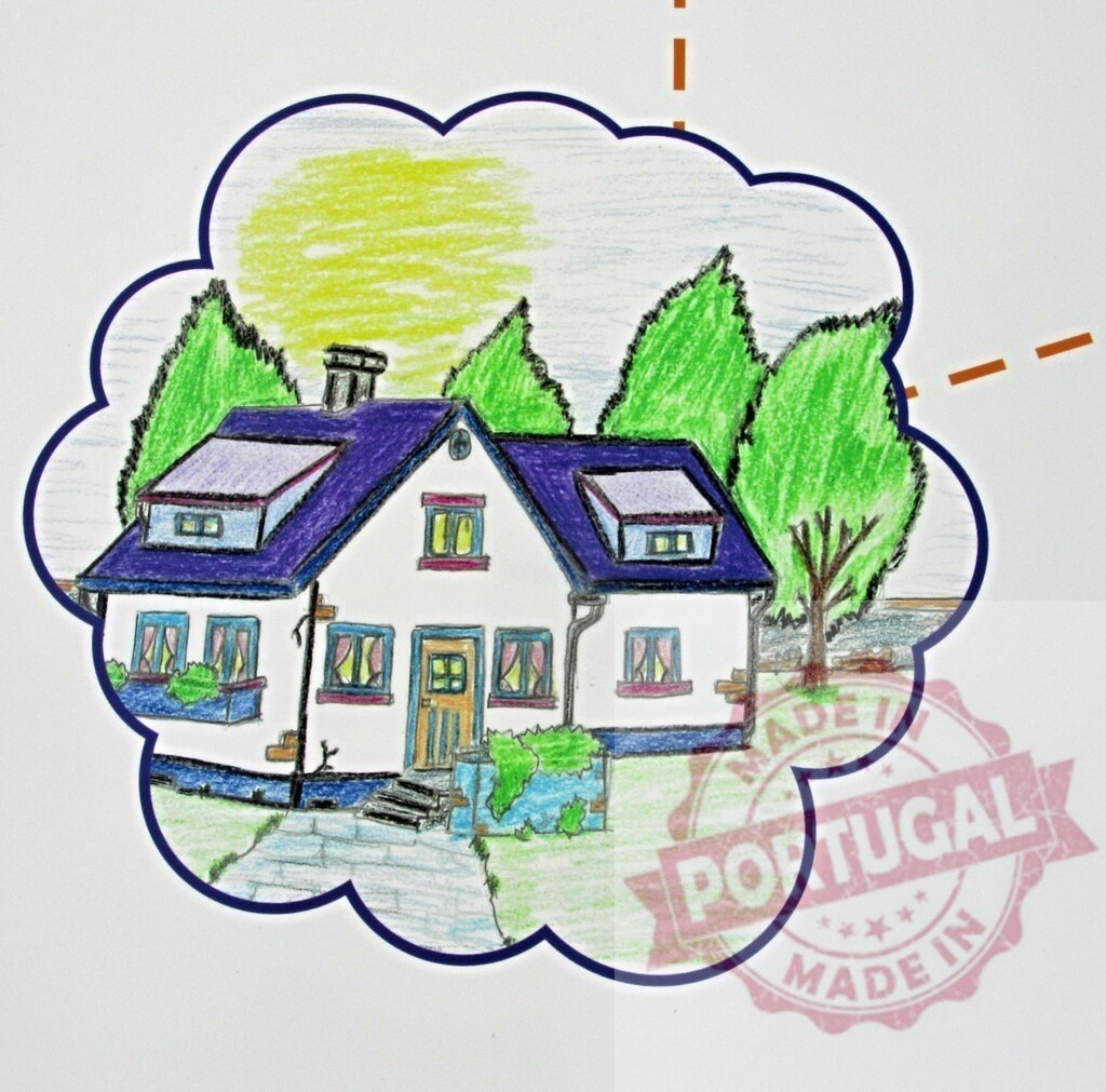 Drawing a dream home within thought bubble | House with garden drawn inside a fluffy thought bubble representing dreams - Realisiert mit Pictrs.com