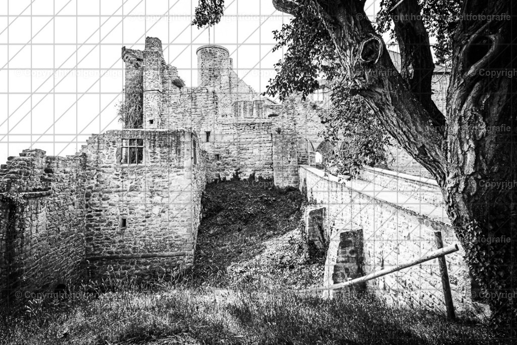 Castle | Kaufen sie online außergewöhnliche Fotografien auf Leinwand Acrylglas Fotoprint Aludibond von holgerweigeltfotografie - Realisiert mit Pictrs.com