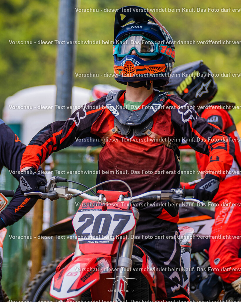 05_17_GroßGlienicke_clubsport-0503 | Sportfotografin aus Berlin-Brandenburg mit Fokus auf Motocross. Ich halte deine sportliche Leistung und echte Emotionen auf und neben der Strecke professionell fest. Entdecke die Fotos von deinem Rennen und bestelle sie direkt hier im Shop.