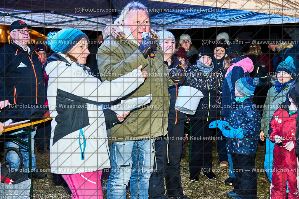 ALP0622_Nacht der Ballone_Lackenhof | (C)FotoLois.com, Alois Spandl, 'Nacht der Ballone' des Ballonclub ÖTSCHERLAND in Lackenhof/Weitental, gemeinsame Veranstaltung mit Tourismusverband ÖTSCHER, Mi 28. Dezember 2022.