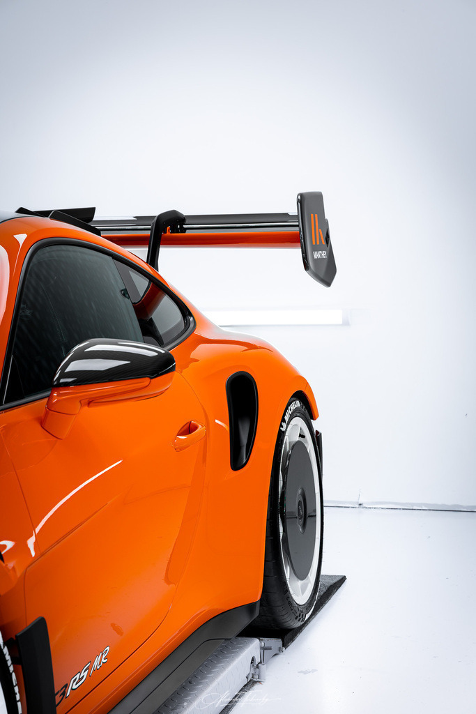 911 GT3 RS Manthey | Entdecken Sie die faszinierende Welt von Alexander Tschuncky Arts: Kreative Fotografie, atemberaubende Automobilkunst und hochwertiger Bilderdruck. Lassen Sie sich inspirieren! - Realisiert mit Pictrs.com
