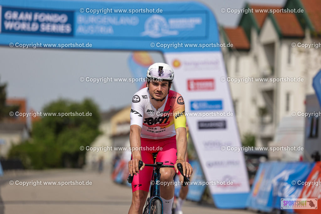 VJ__9883 | Neusiedlersee Radmarathon 2026@sportshot_your_pictrs #yourpictures#roadtowm2029 #nrm #neusiedlerseeradmarathon #neusiedlersee #neusiedlerseetourismus #burgenland #mörbisch #nrm26 #burgenlandtourismus #voglundco #poweredbyburgenlandtourismus #radsport #rad #marathon #ucigranfondo #visitburgenland #ucigranfondoworldseries