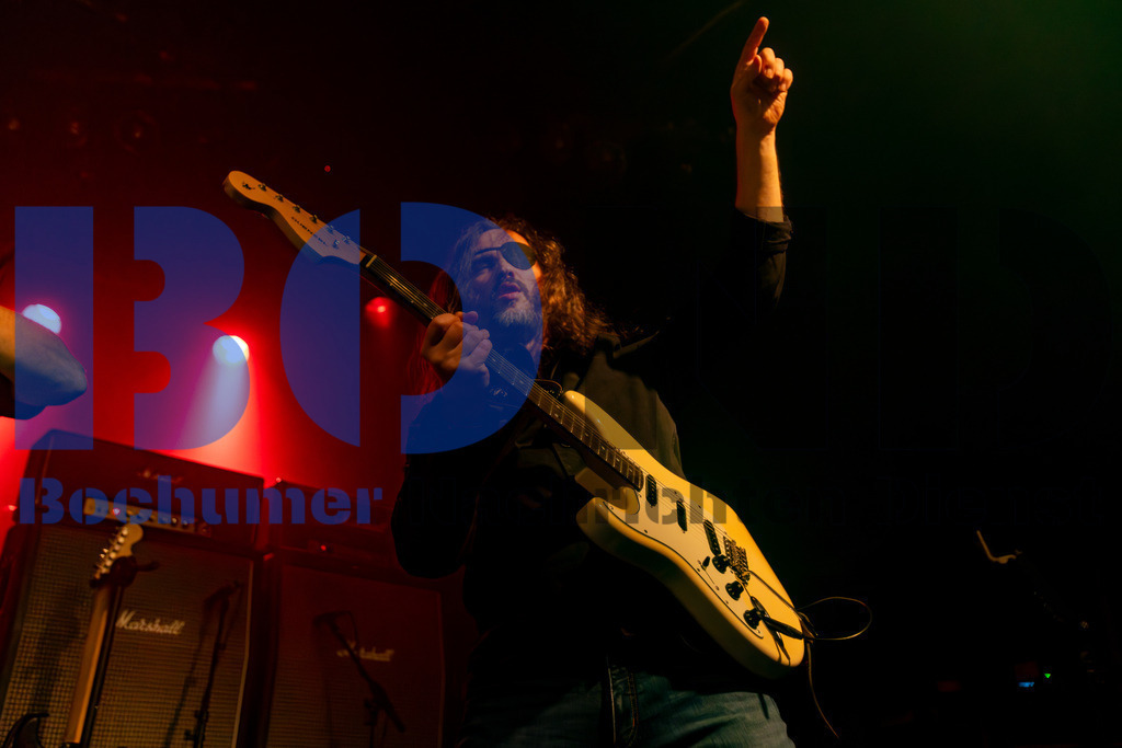 SES_NURPUR20250102-16 | bond - Realisiert mit Pictrs.com