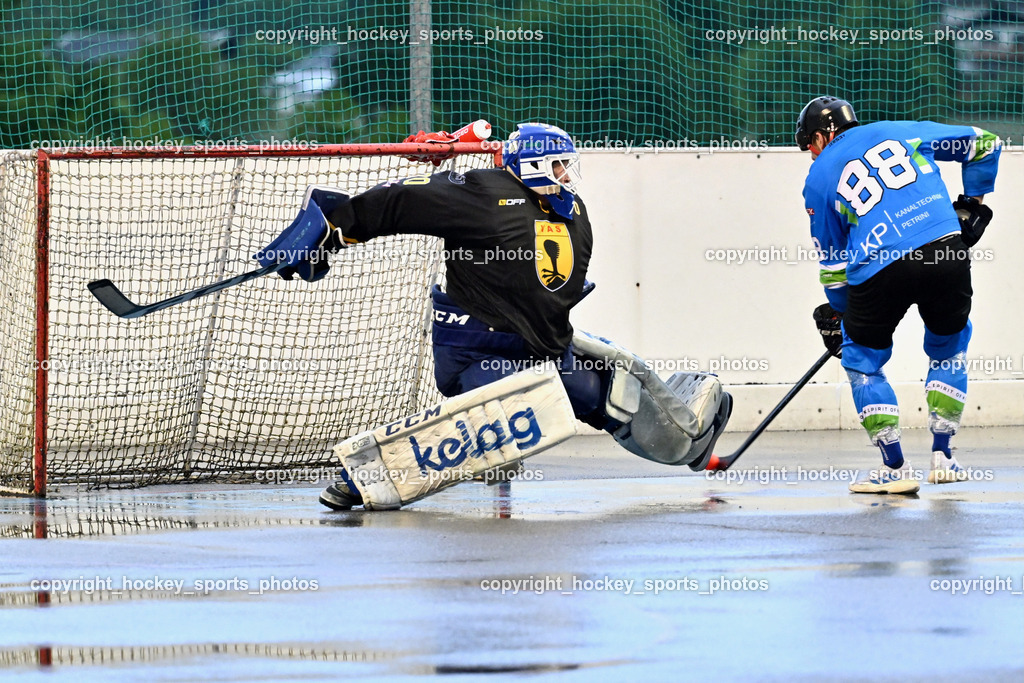 VAS Ballhockey Villach vs. ASKÖ Villach Ballhockey | #70 Moser Lukas, #88 Ahammer Benjamin, VAS Ballhockey Villach vs. ASKÖ Villach Ballhockey, VAS Ballhockey Villach vs. ASKÖ Villach Ballhockey am 28.05.2025 in Villach (Alpen Arena ), Austria, (Photo by Bernd Stefan)