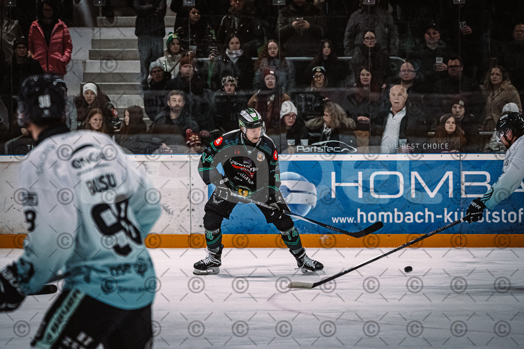 Alligators_vs_Lindau_21_12_2025-043 | Höchstadt Alligators Fotogalerie: Eishockey-Action aus Franken. Professionelle Spielfotos, Portraits & Stadionbilder zum Download. Jetzt entdecken! - Realisiert mit Pictrs.com