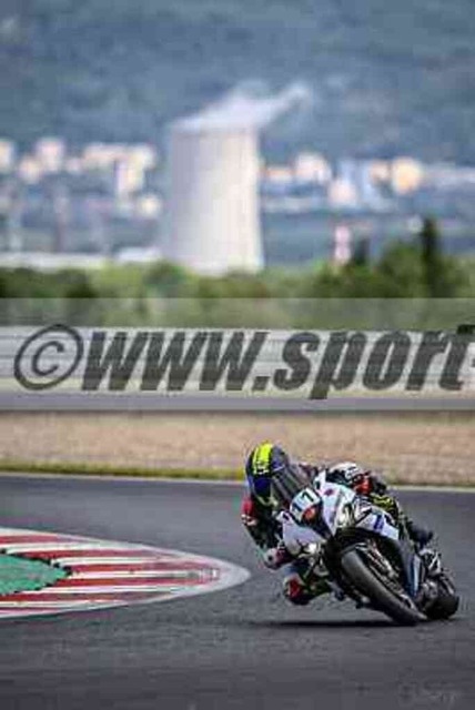 pubi0883 | Professionelle Fotos von Sportveranstaltungen, aber auch Hochzeiten und anderen Events. - Realisiert mit Pictrs.com