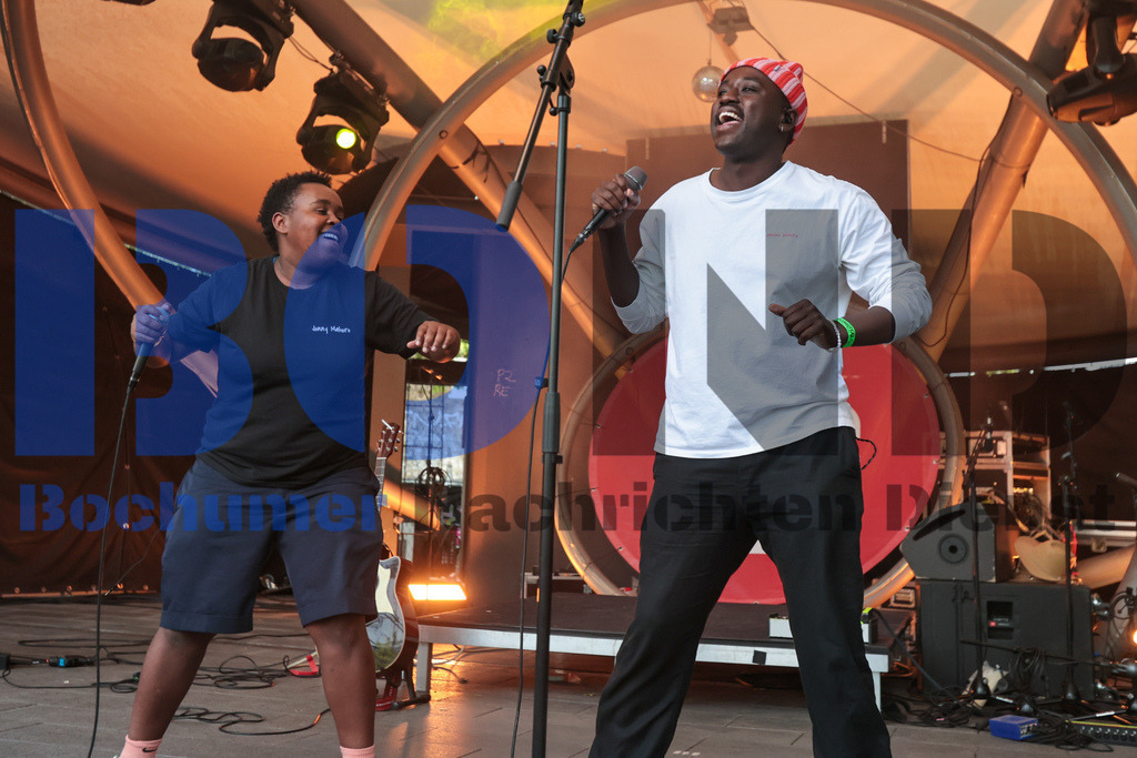 SES_BTJMAH20250704-8 | bond - Realisiert mit Pictrs.com