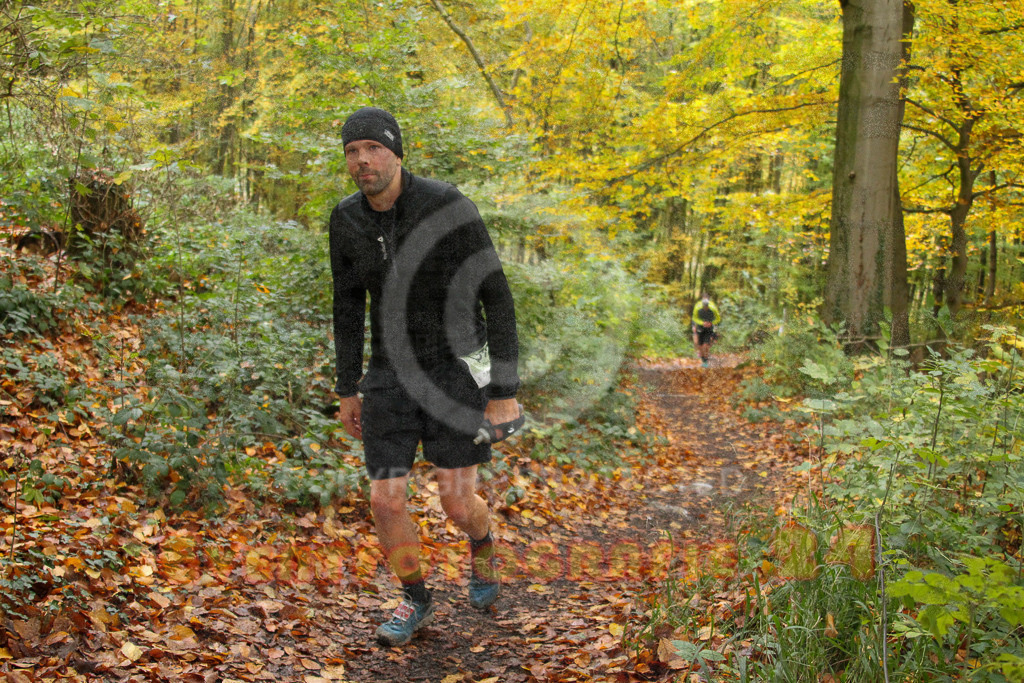 251026_1256_EV4_6158 | Sportfotografie im Rhein-Sieg Kreis, Köln, Bonn, NRW, Rheinland Pfalz, Hessen, etc. Unser Tätigkeitsfeld umfasst den Laufsport vom Volkslauf über den Marathon, Duathlon, Triathon bis zum Ultralauf wie Kölnpfad Ultra oder Schindertrail.