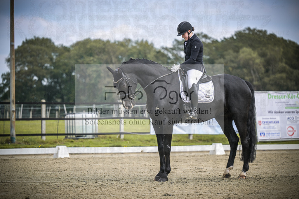 DOS_B572 | Entdecke hochwertige Reitturnierfotos von Foto Oger. Professionell, emotional und authentisch – jetzt Lieblingsmomente im Shop bestellen.Deutschlandweite Turnierfotografie. - Realisiert mit Pictrs.com
