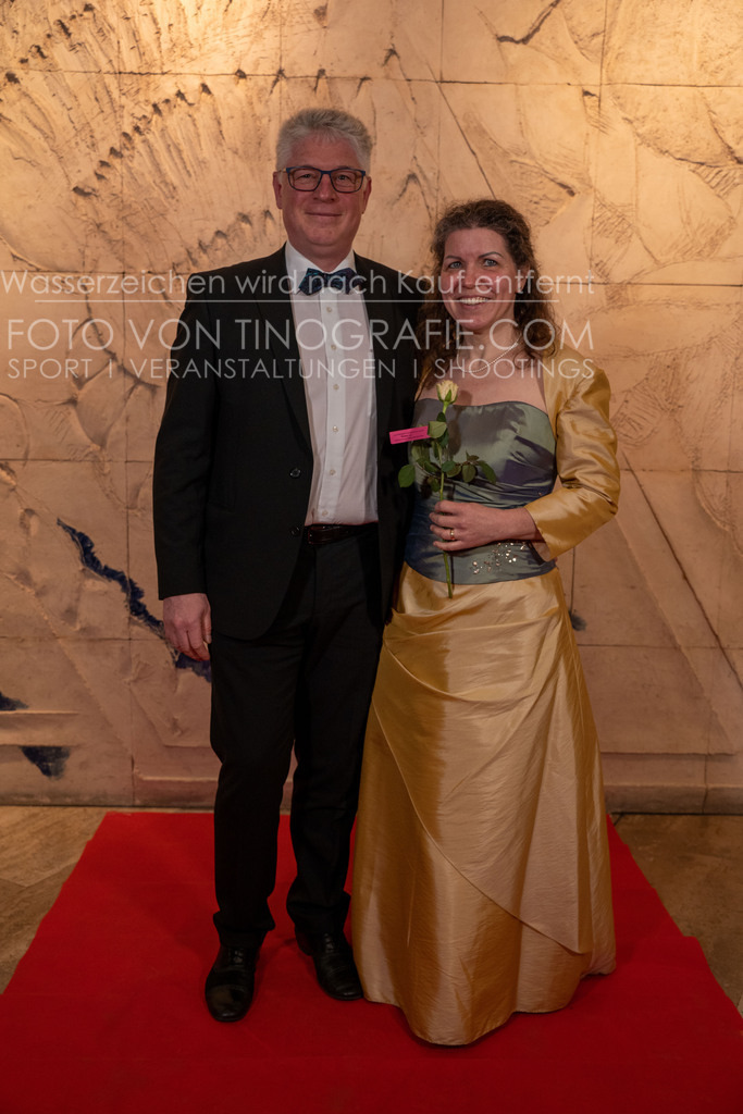 CCC_Frühlingsball_Teppich_byTINOGRRAFIE-110 | (c) TINOGRAFIE.COM