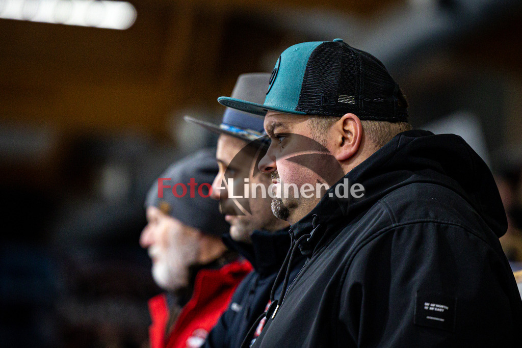 TSV Peißenberg MINERS gegen EV Dingolfing ISAR RATS | Eishockey Bayernliga Herren Vorrunde 2024/25, TSV Peißenberg MINERS gegen EV Dingolfing ISAR RATS, 20241215,Andreas PFLEGER (MINERS Co-Trainer ac),2024-12-15 in Peißenberg (Eisstadion Peißenberg)Andreas PFLEGER (MINERS Co-Trainer ac)Copyright: WolfgangxLindner foto-lindner.de
