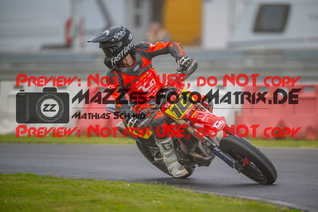 MaZZes-Fotomatrix-20260508-51385 | G4