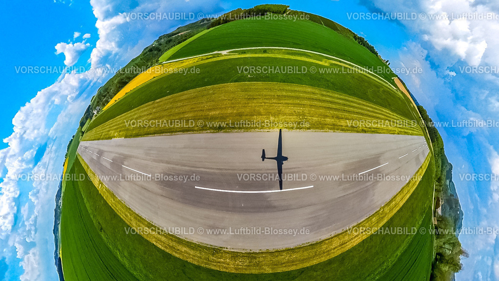 Meschede230520016FlugplatzSchueren | Luftbild, Flugplatz Meschede-Schüren, Schatten eines Flugzeuges, Augenform, Erdkugel, Fisheye Aufnahme, Fischaugen Aufnahme, 360 Grad Aufnahme, Schüren, Meschede, Sauerland, Nordrhein-Westfalen, Deutschland