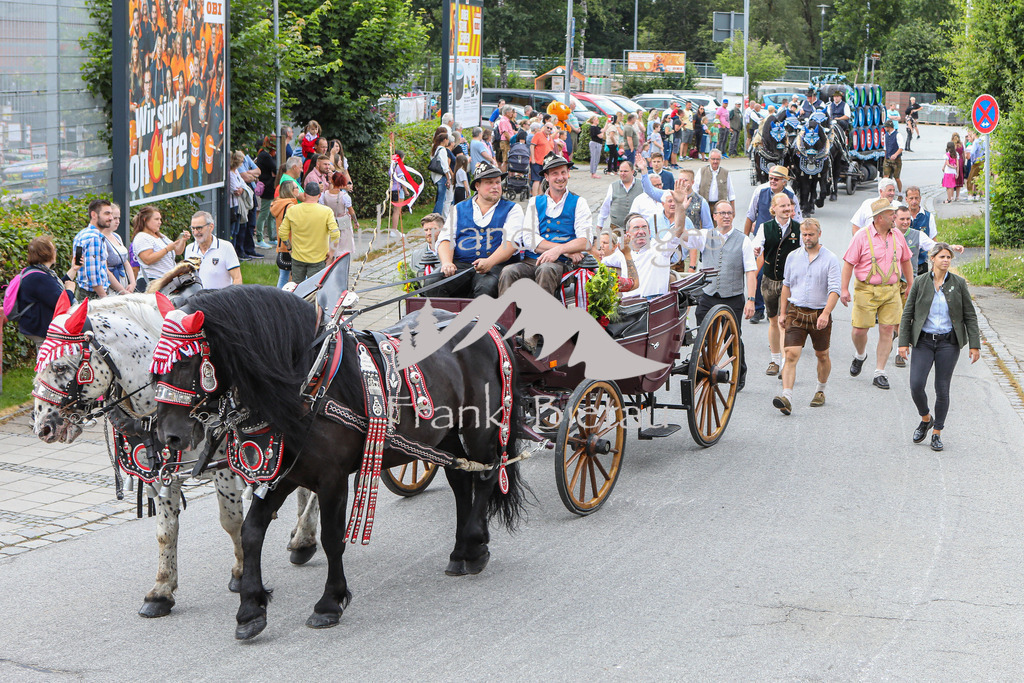 OE7A1660 | die Festeröffnung in Zwiesel mit prominentem Besuch, Ministerpräsident Markus Söder sowie Minister Hubert Aiwanger.