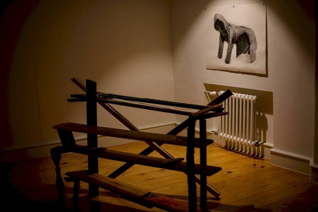 Peschkenhaus_HülleHütteHaut_131124_050 | Bildergalerie von Sport-Ereignissen aber auch von weiteren spannenden Dingen - nicht nur vom Niederrhein. In Anlehnung an den bekannten Spruch von Hanns Dieter Hüsch heißt das Motto: "Niederrhein ist überall".  - Realisiert mit Pictrs.com