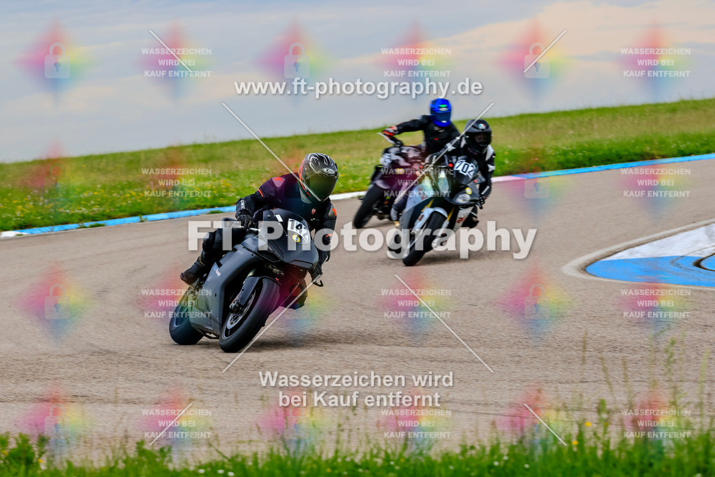 MotoTeam-1641 | Hier findet Ihr Bilder von Touristenfahrten auf der Nürburgring Nordschleife oder von anderen Veranstaltungen die ich besucht habe. Viel Spass beim Durch Schauen 