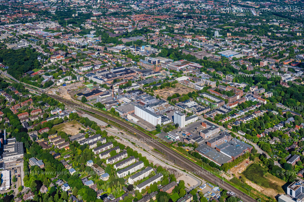 Hamburg_Wandsbek_Am_Neumarkt_Gewerbegebiet_ELS_1274050823 | HAMBURG 04.08.2023 Industrie- und Gewerbegebiet am Neumarkt im Ortsteil Wandsbek in Hamburg, Deutschland. // Industrial and commercial area on Neumarkt in the district Wandsbek in Hamburg, Germany. Foto: Martin Elsen